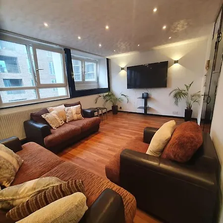 3Beds Family Friendly In London With Good Transport Links Apartment Exterior photo